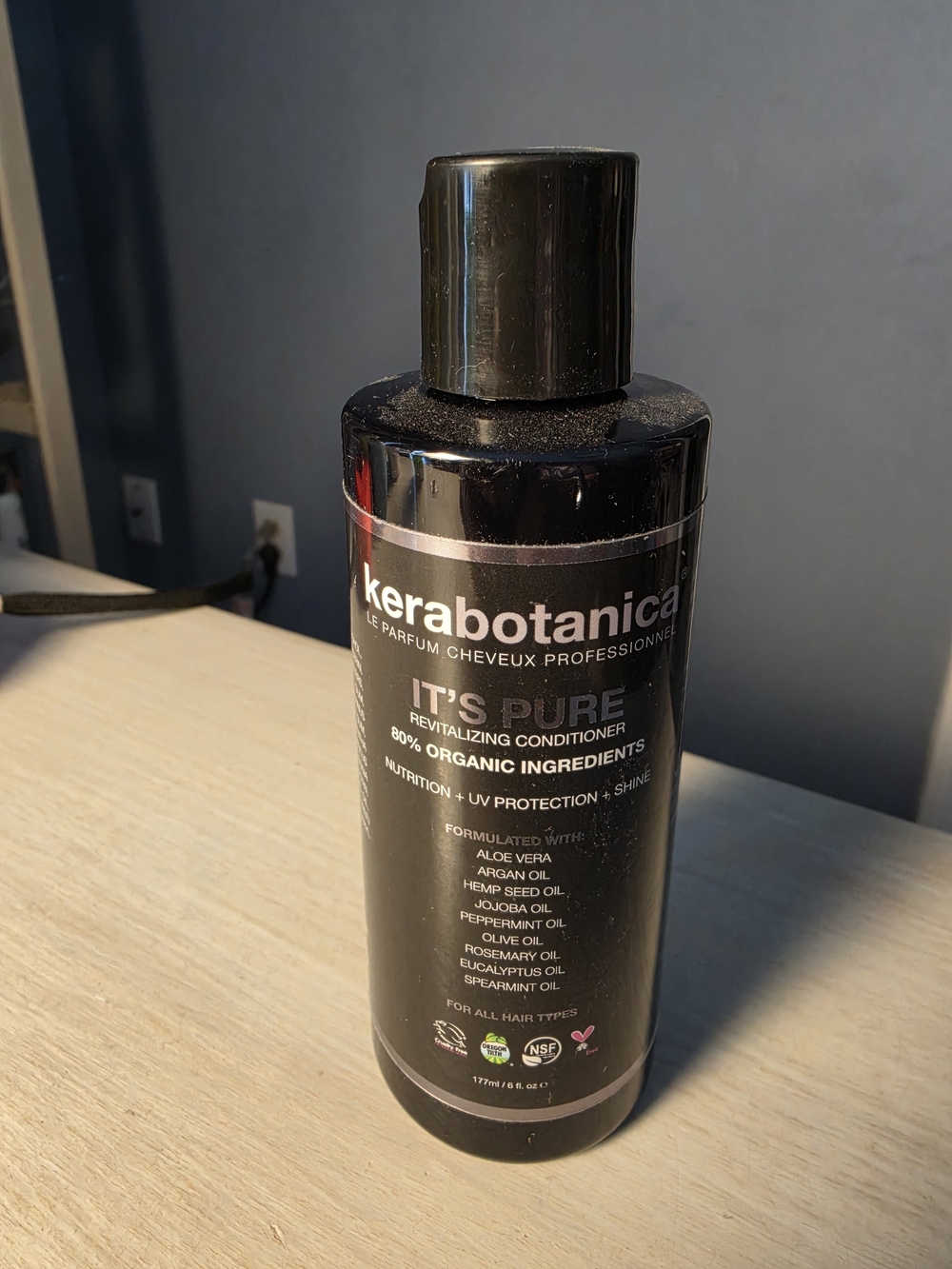 Kerabotanica It’s Pure Revitalizing Conditioner - Black